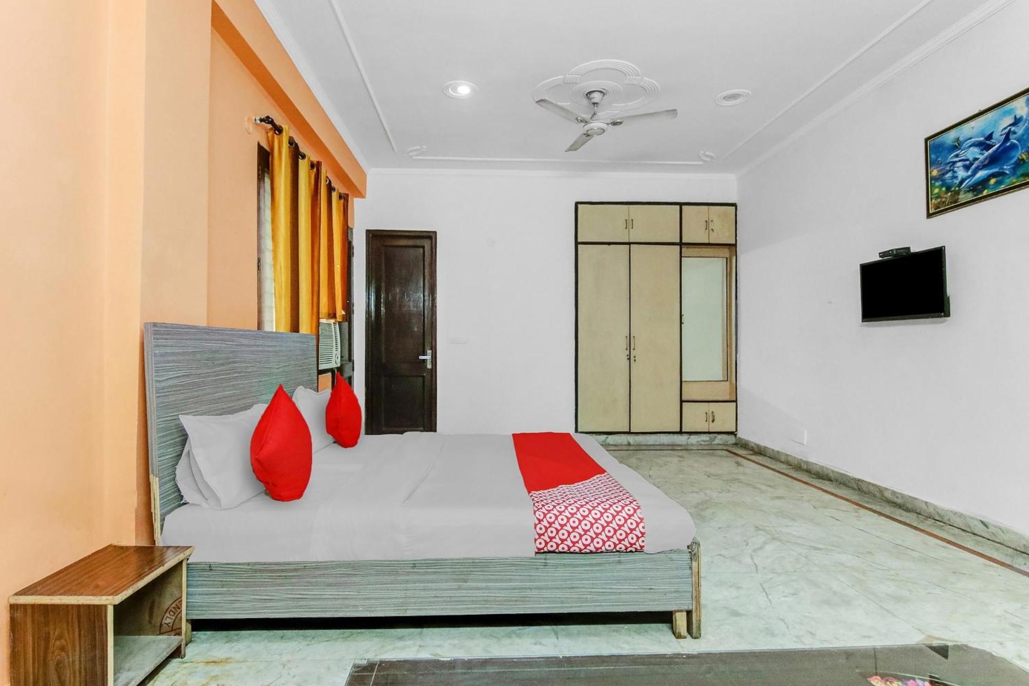 Hotel O Orlov Noida Exterior foto